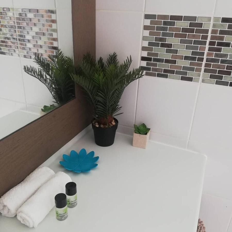 Studio Vue Mer Piscine Plage Kaz Punch Manganao Chez Julie Saint-Francois  Exterior foto