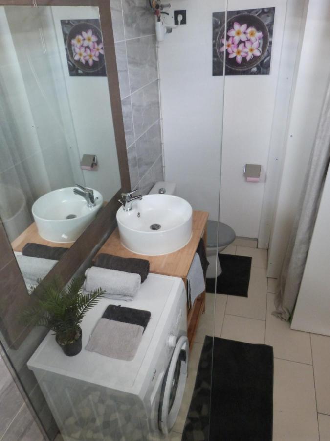 Studio Vue Mer Piscine Plage Kaz Punch Manganao Chez Julie Saint-Francois  Exterior foto