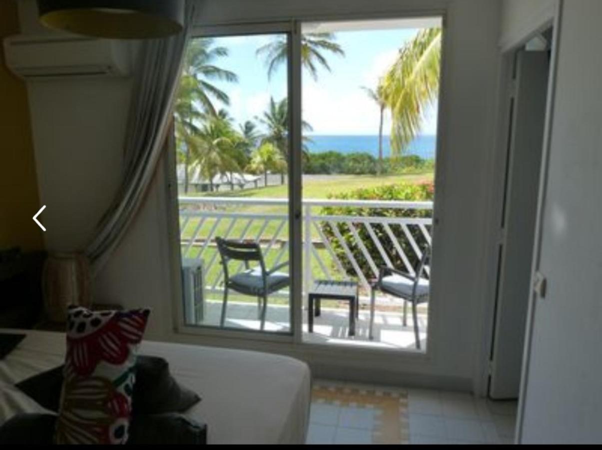 Studio Vue Mer Piscine Plage Kaz Punch Manganao Chez Julie Saint-Francois  Exterior foto